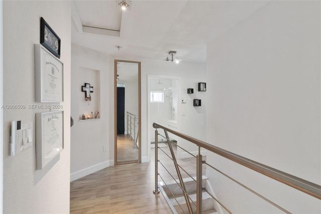 10842 NW 53rd Ln, Doral, FL 33178