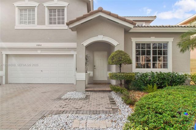 10842 NW 53rd Ln, Doral, FL 33178