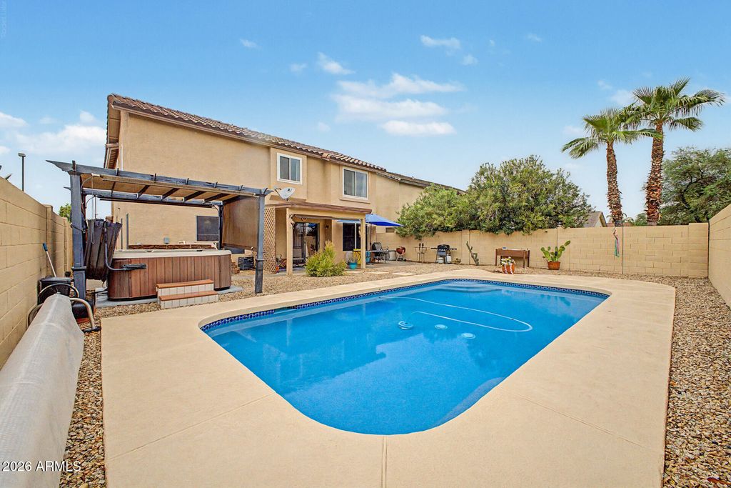 1071 S HONEYSUCKLE Lane, Gilbert, AZ 85296 — exterior