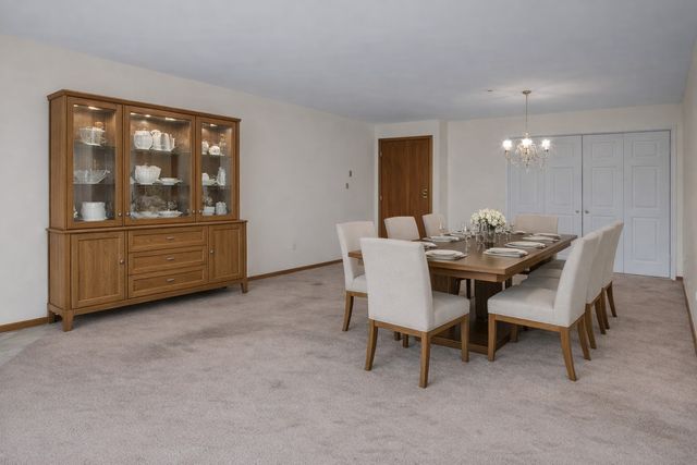 611 Hapsfield Lane 100, Buffalo Grove, IL 60089