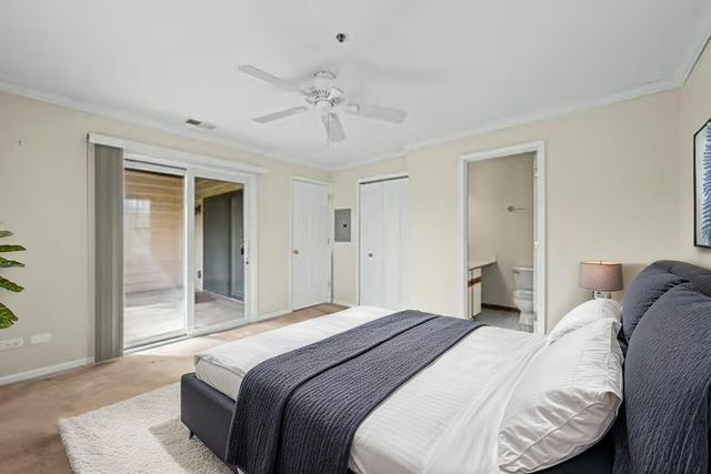 611 Hapsfield Lane 100, Buffalo Grove, IL 60089