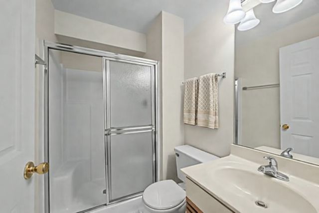 611 Hapsfield Lane 100, Buffalo Grove, IL 60089