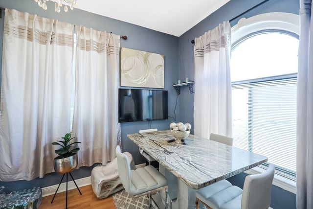 7 Main St 203, Brockton, MA 02301