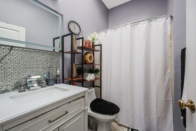 7 Main St 203, Brockton, MA 02301