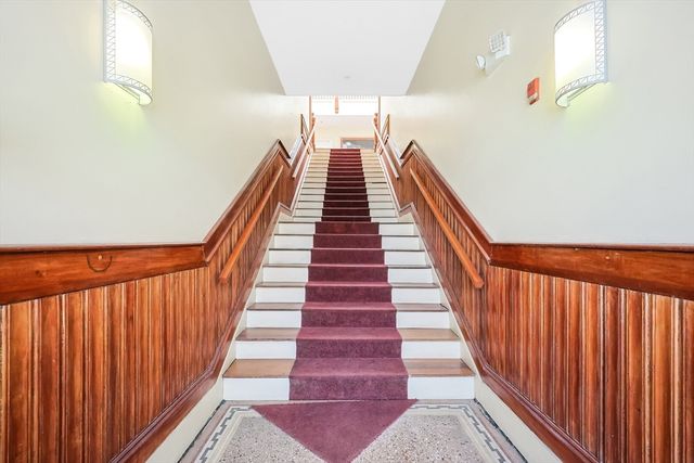 7 Main St 203, Brockton, MA 02301