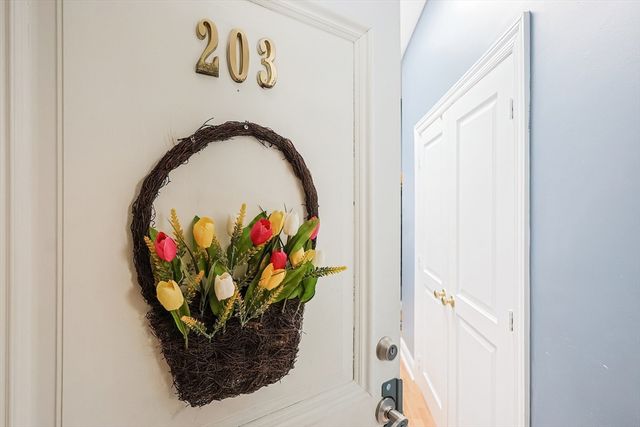 7 Main St 203, Brockton, MA 02301