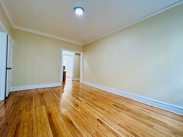 4045 W School Street 3S, Chicago, IL 60641