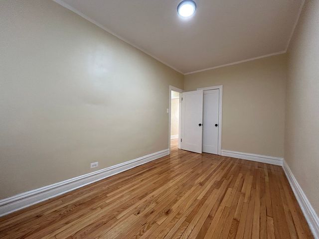 4045 W School Street 3S, Chicago, IL 60641