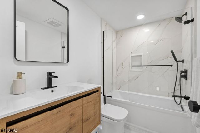 118 Webster Ave, Jersey City, NJ 07307