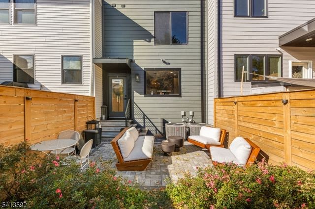 118 Webster Ave, Jersey City, NJ 07307