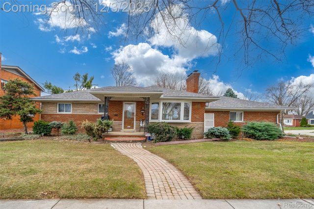 18710 Rockport Street, Roseville, MI 48066