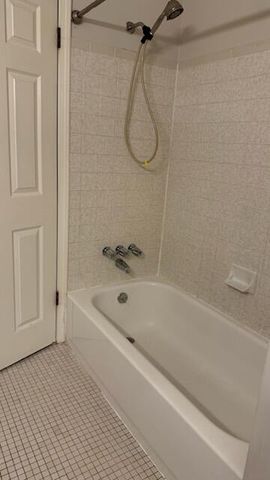 503 Sunset Lane, Saint Clair Shores, MI 48082