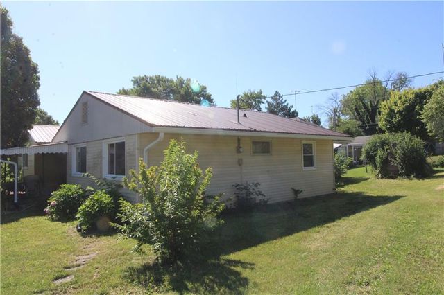 225 E 13th Street, Horton, KS 66439