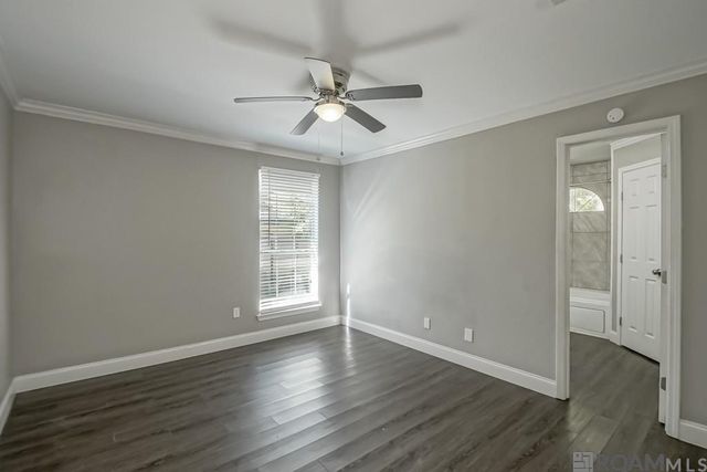 9493 Gene Buckle Ave, Denham Springs, LA 70726