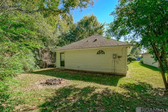 9493 Gene Buckle Ave, Denham Springs, LA 70726