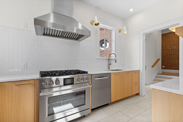 7555 Lambton Park Road, New Albany, OH 43054