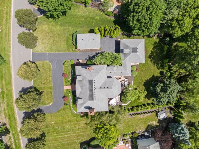 7555 Lambton Park Road, New Albany, OH 43054