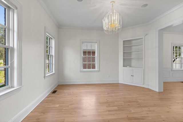 7555 Lambton Park Road, New Albany, OH 43054