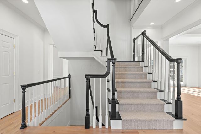 7555 Lambton Park Road, New Albany, OH 43054