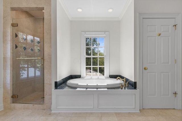 7555 Lambton Park Road, New Albany, OH 43054