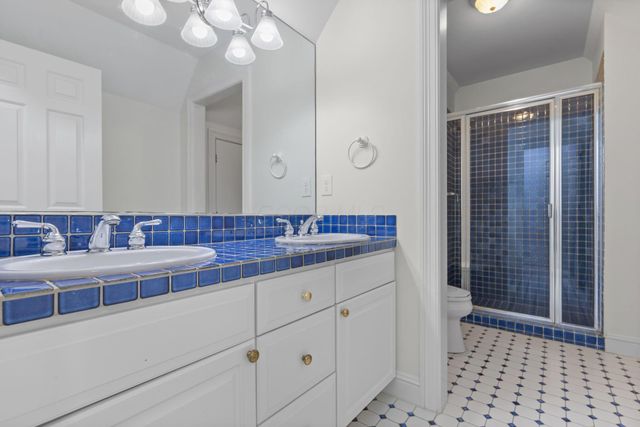 7555 Lambton Park Road, New Albany, OH 43054