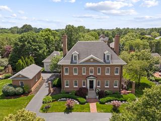 7555 Lambton Park Road, New Albany, OH 43054