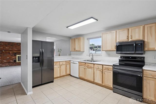 6117 Charlesgate Road, Dayton, OH 45424