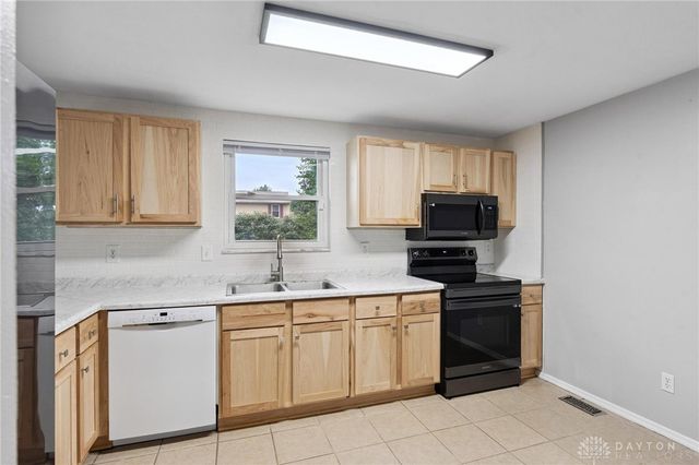 6117 Charlesgate Road, Dayton, OH 45424