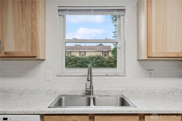 6117 Charlesgate Road, Dayton, OH 45424