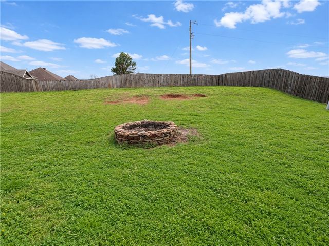 1595 Charles Street, Pea Ridge, AR 72751
