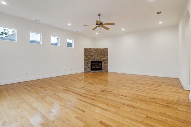 1412 Castle Court A, Houston, TX 77006