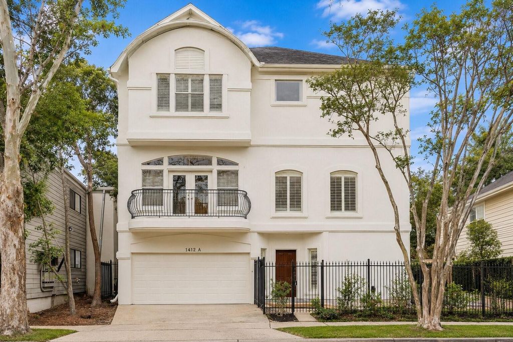 1412 Castle Court A, Houston, TX 77006