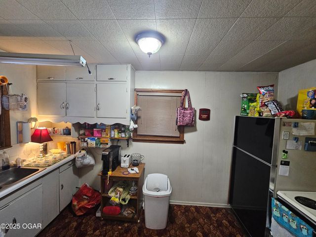 327 S Brownell Avenue, Joplin, MO 64801