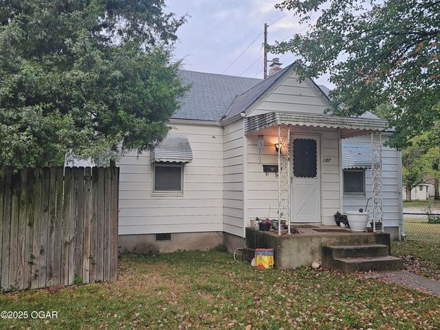 327 S Brownell Avenue, Joplin, MO 64801
