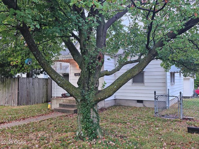 327 S Brownell Avenue, Joplin, MO 64801