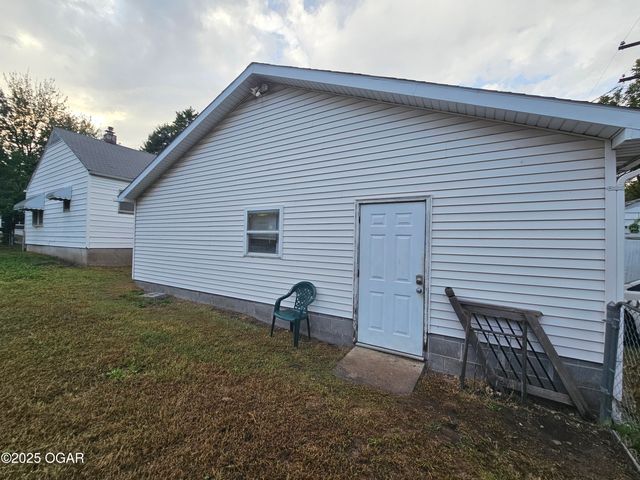 327 S Brownell Avenue, Joplin, MO 64801