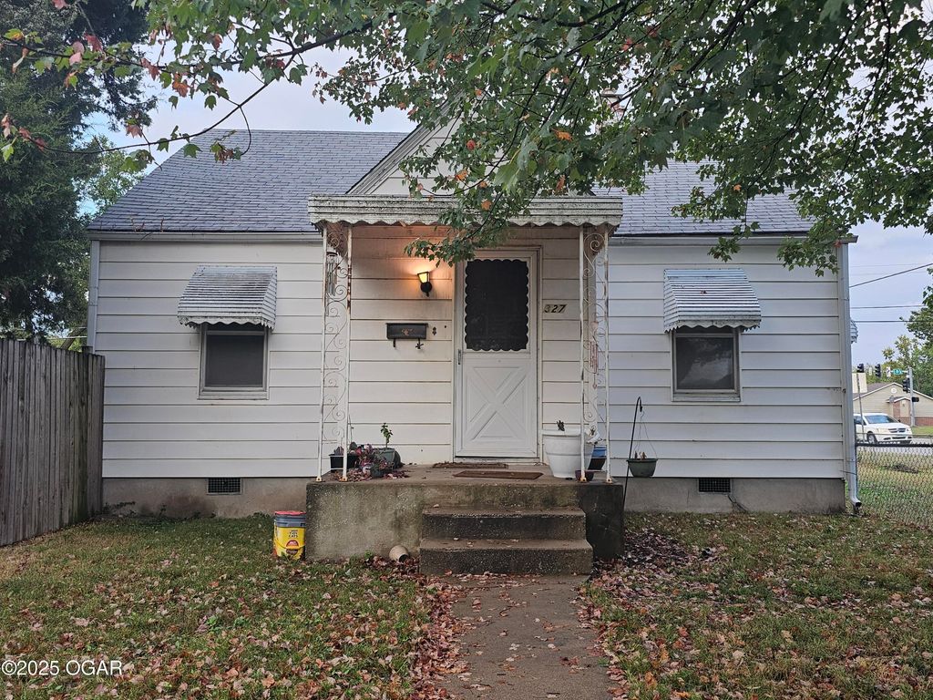327 S Brownell Avenue, Joplin, MO 64801