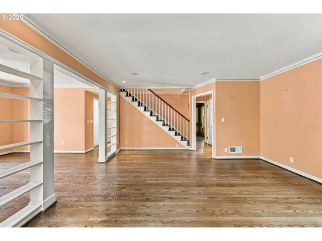 9124 Sw 23RD Dr, Portland, OR 97219