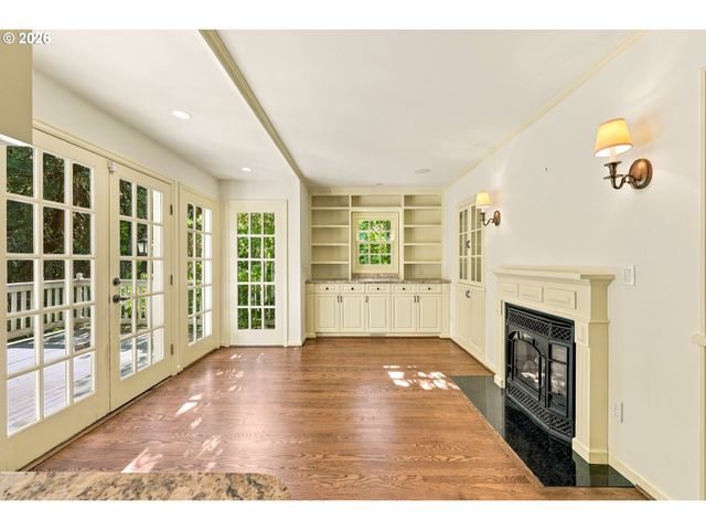 9124 Sw 23RD Dr, Portland, OR 97219