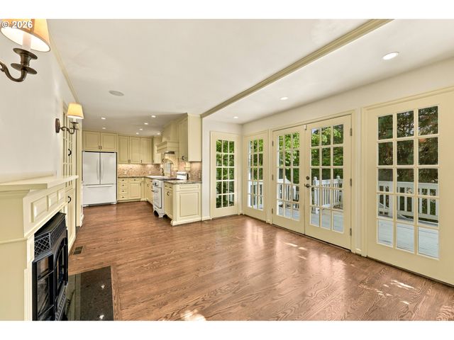 9124 Sw 23RD Dr, Portland, OR 97219