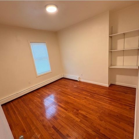 9E Shelby 2, Worcester, MA 01605