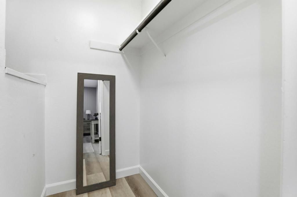 Image 19 of property listing at 812 Blossom Hill Road 2, San Jose, CA 95123