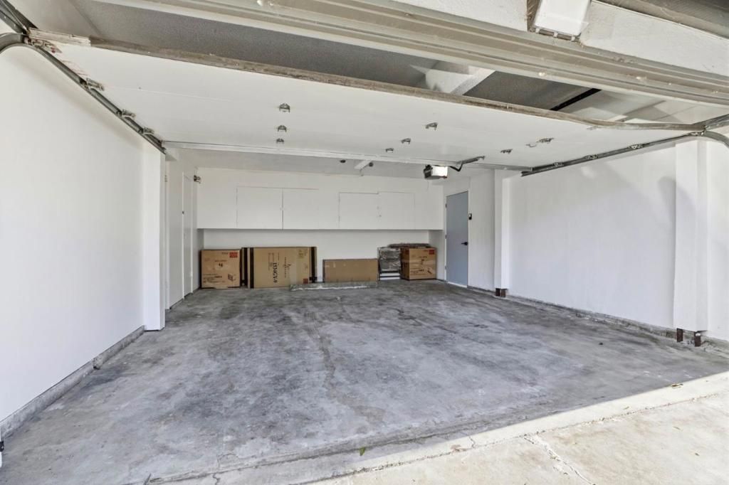 Image 22 of property listing at 812 Blossom Hill Road 2, San Jose, CA 95123