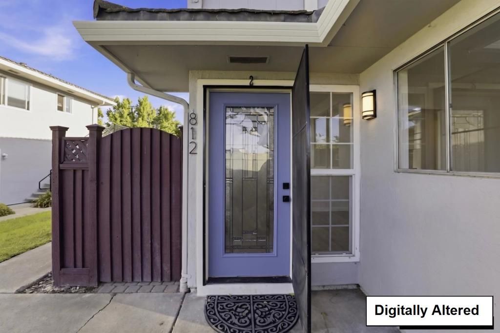 Image 4 of property listing at 812 Blossom Hill Road 2, San Jose, CA 95123