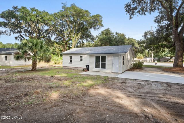 27 Miller Drive, Beaufort, SC 29907