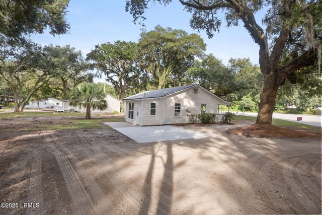 27 Miller Drive, Beaufort, SC 29907