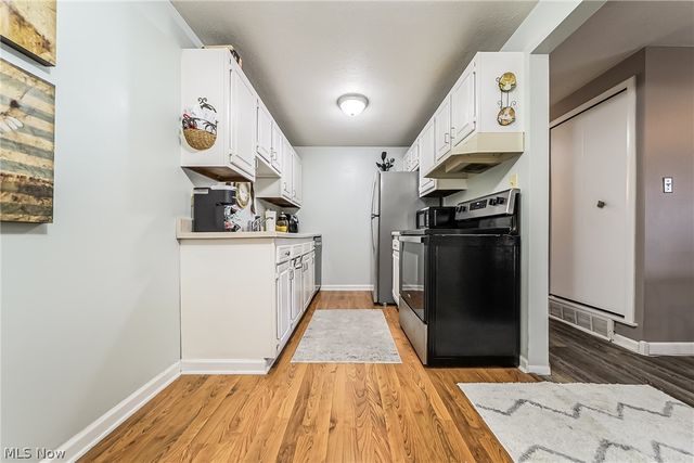 9611 Sunrise Boulevard K2, North Royalton, OH 44133