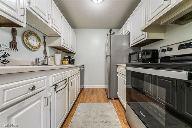 9611 Sunrise Boulevard K2, North Royalton, OH 44133