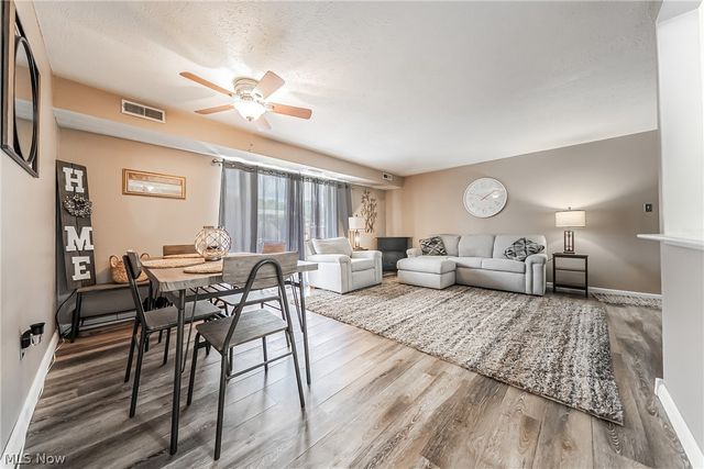 9611 Sunrise Boulevard K2, North Royalton, OH 44133