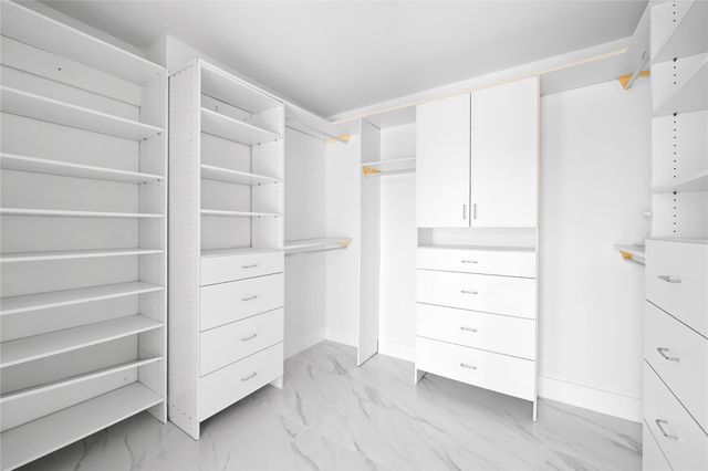 800 Parkview Dr 718, Hallandale Beach, FL 33009